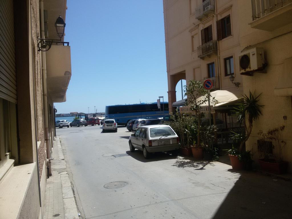 Almaran B&B Trapani Port & City Ngoại thất bức ảnh