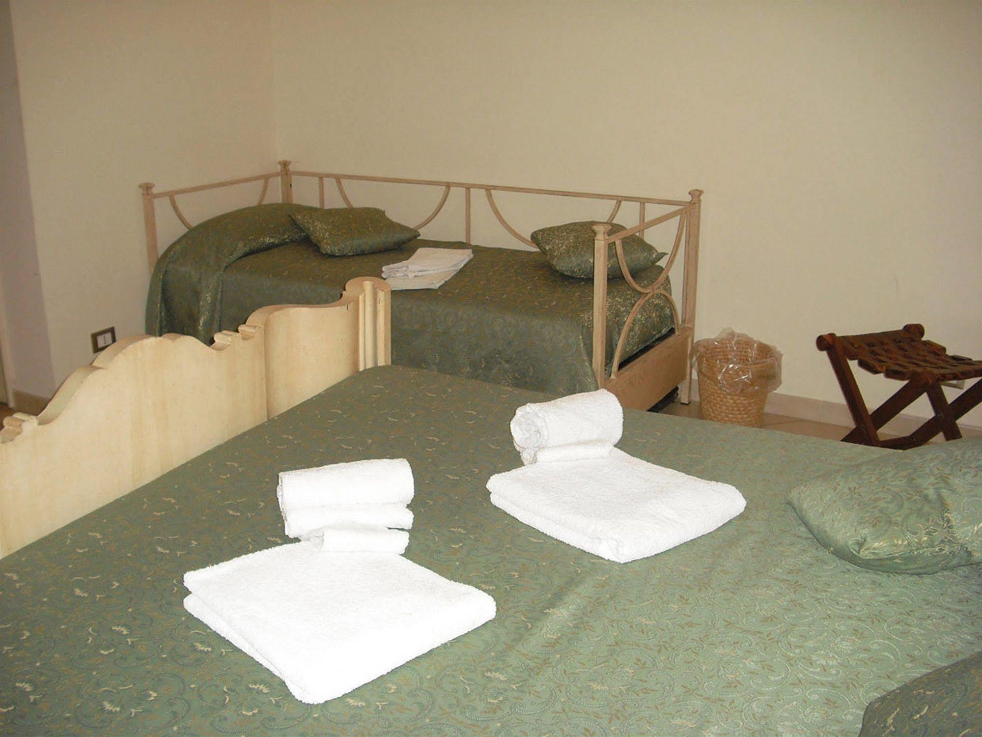 Almaran B&B Trapani Port & City Ngoại thất bức ảnh